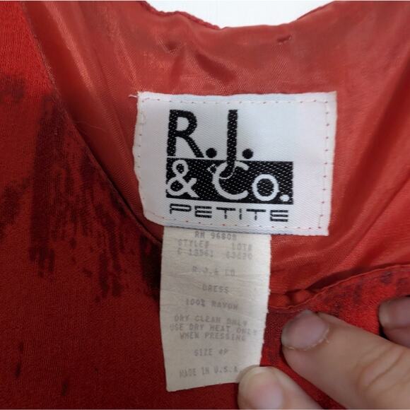 R.J & Co Petite Floral Sleeveless Maxi Dress - Red and Brown Vintage - Picture 3 of 3